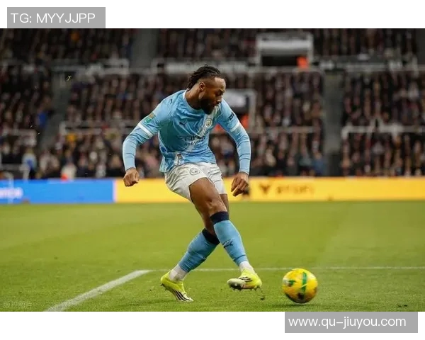 塞梅尼奥英超表现均衡左脚81射进8球右脚69射进10球